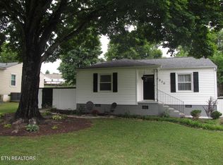 6020 Moore Rd, Knoxville, TN 37920