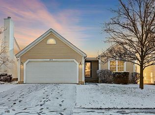 2072 Widding Rd, Grove City, OH 43123