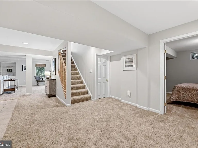 22806 Oatlands Grove Pl — Photo 41