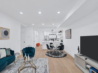 927 Kennedy St NW #404, Washington, DC 20011