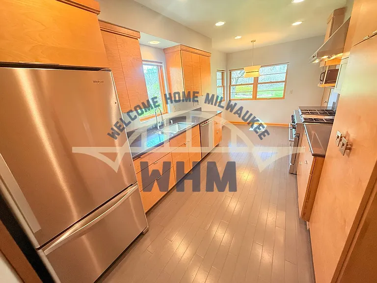 8575 N Hawthorne Rd — Photo 3