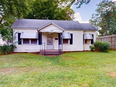 113 S Clay St, Nevada, MO, 64772