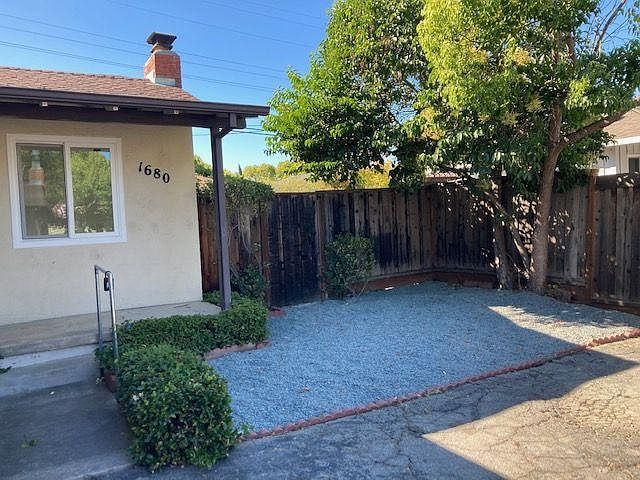 1st image of 1680 Palm Ave