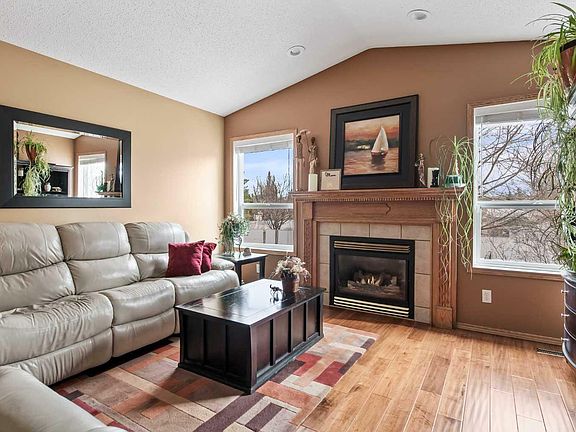 3rd image of 7413 Mission Heights Dr