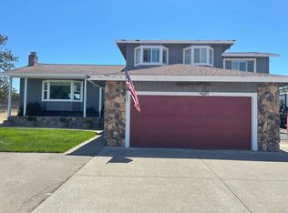 3215 Oak Farm Ln, Santa Rosa, CA 95401