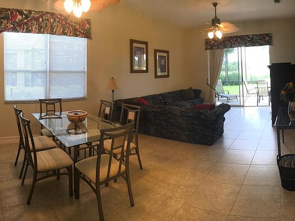 3rd image of 10992 Callaway Greens Ct