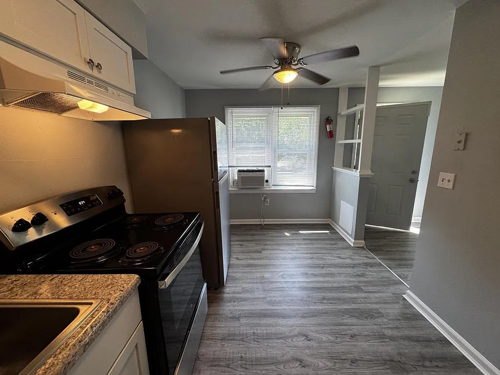 2085 Cosmos Rd — Photo 4