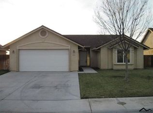 516 Fairview Ave, Corning, CA 96021