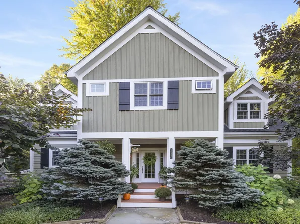 6440 Sweetbriar Ct, Sawyer, MI 49125