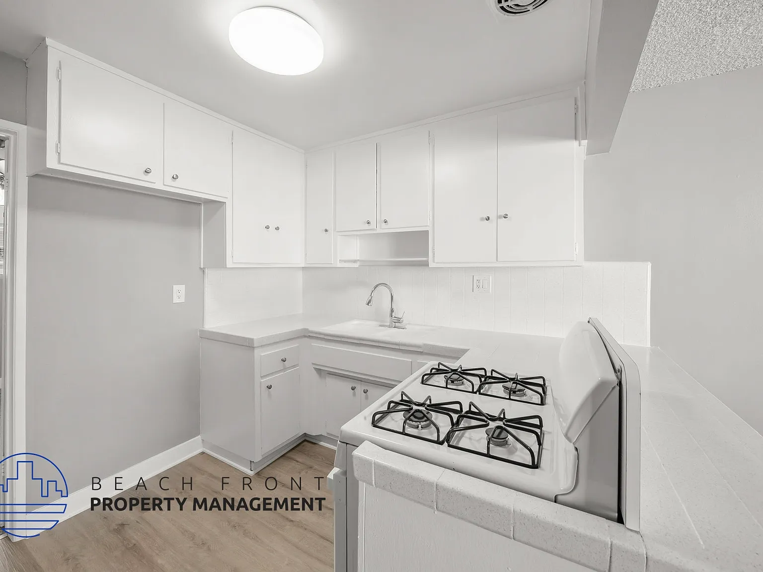 2816 W. 182nd Street — Photo 2