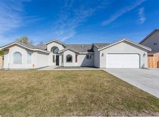 5604 Mulberry Dr, West Richland, WA 99353