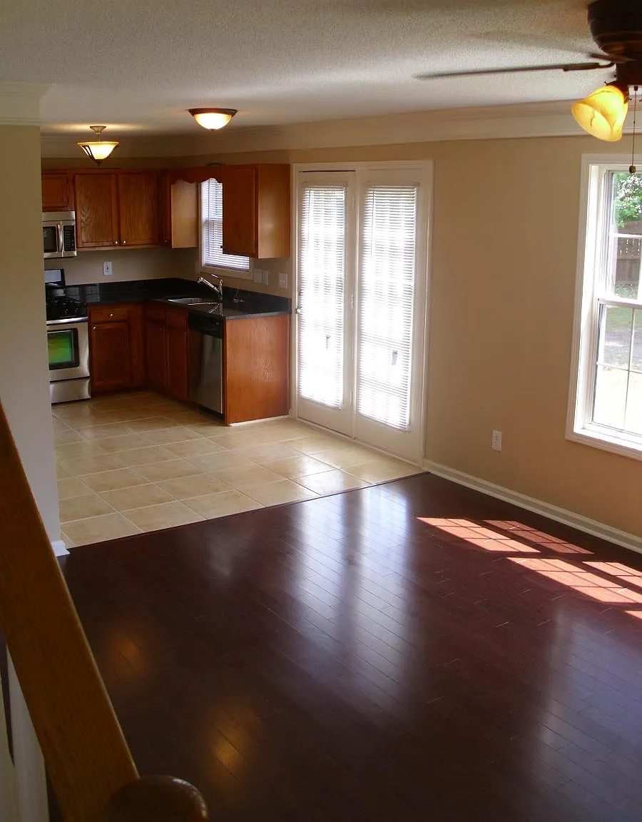 1805 Hannah Place — Photo 2