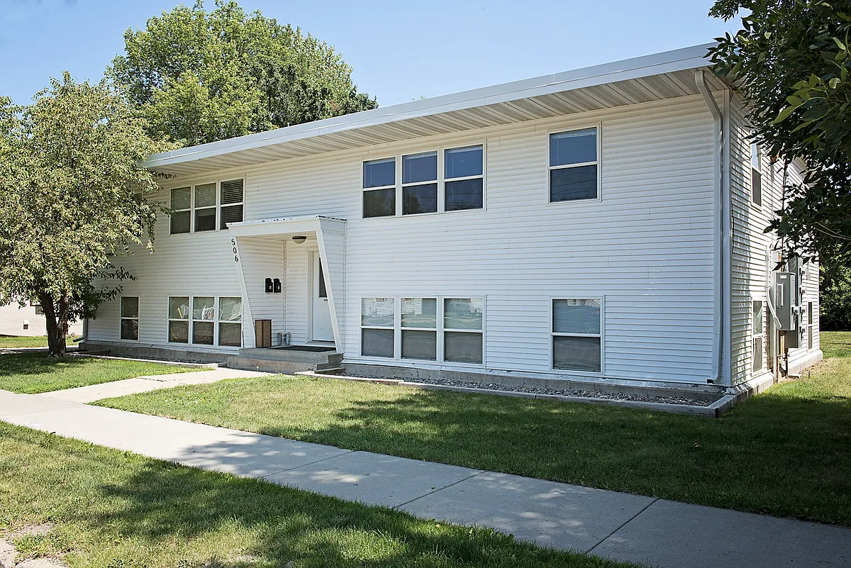 Building Photo - 506 11th Street NW