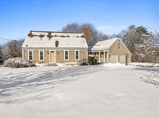 5 Sandy Ln, Assonet, MA 02702