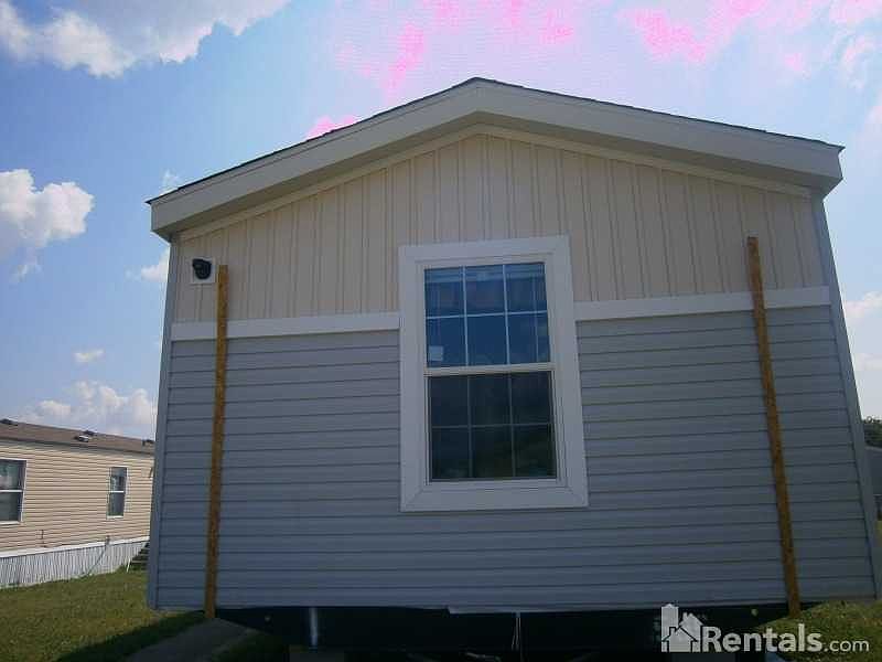 1st image of 1108 Venture Ln