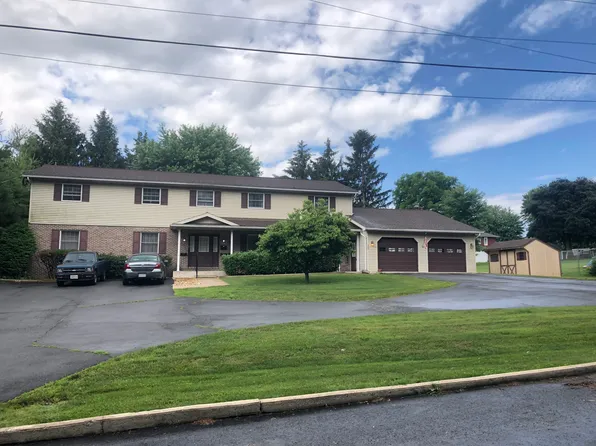 303 Green St Floor 2, Waynesboro, PA 17268
