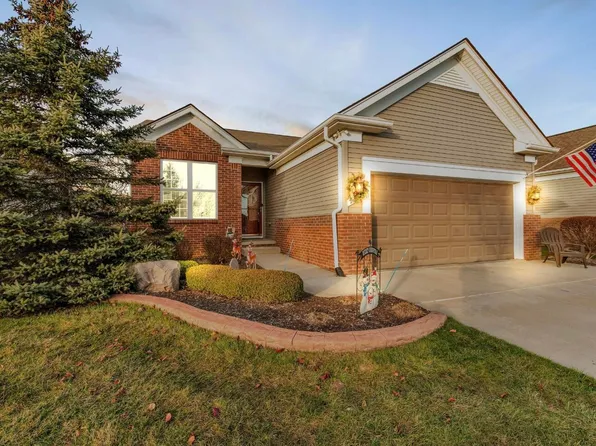 26974 Rock Lake Ct #47, Flat Rock, MI 48134