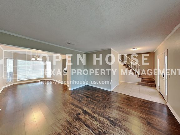 3rd image of 604 Ashby Pl