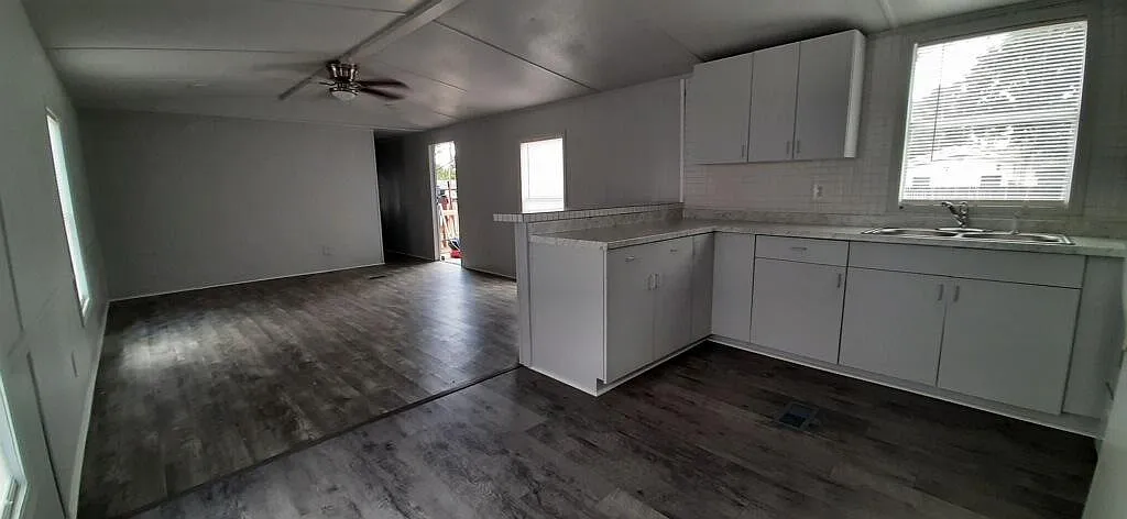 Building Photo - 4839 Capron St
