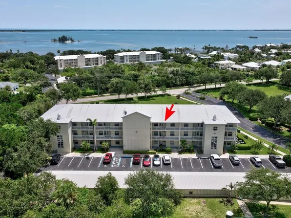 13570 Mystic Dr APT 303, Sebastian, FL 32958