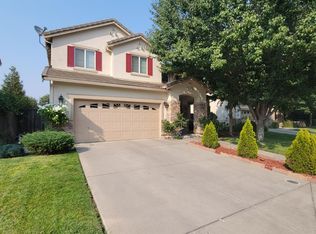586 Watercolor Ln, West Sacramento, CA