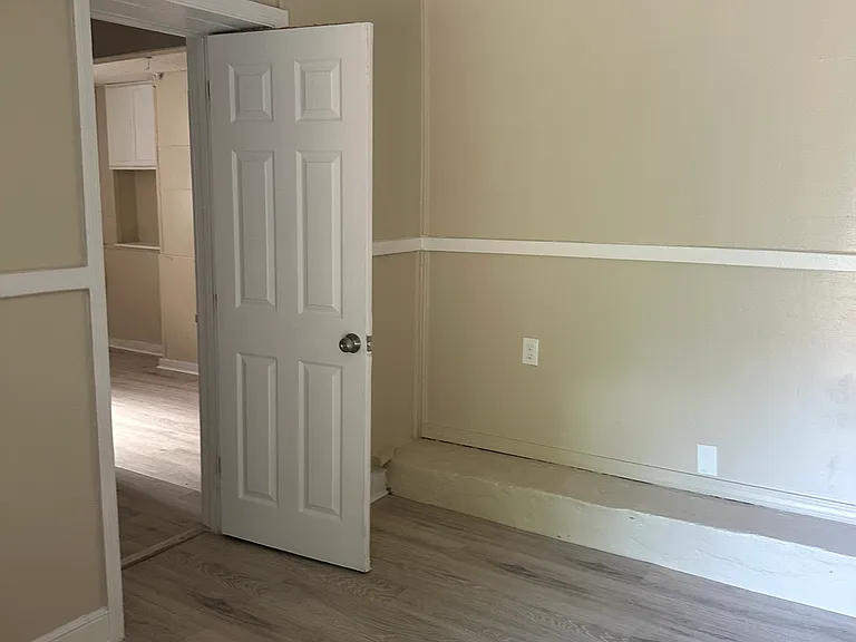 357 S Pkwy E #2 — Photo 5