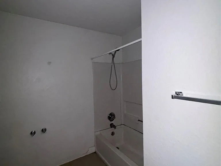 5600 War Admiral Dr — Photo 24