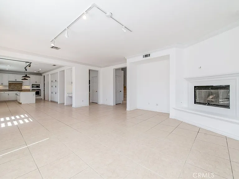 6915 Cedar Creek Rd — Photo 19