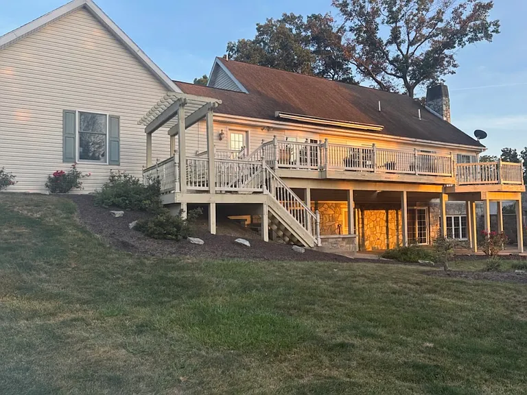 411 Firehouse Rd — Photo 2