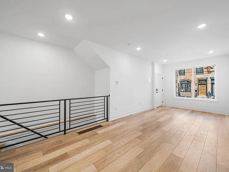 1216 N 28th St #1 — Photo 2