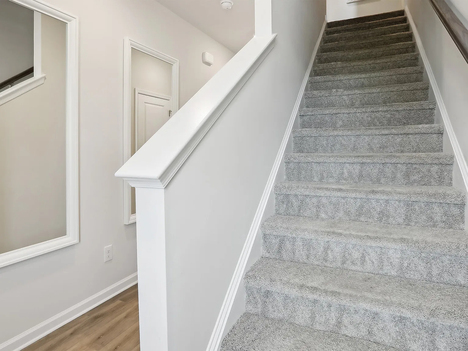 3 bed, 2.5 bath, 1500 sqft, $2,975 — Photo 4