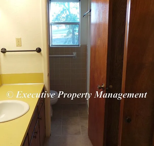 7544 FM 2657 — Photo 12