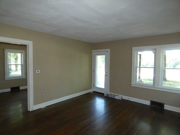 4th image of 6615 NW Waukomis Dr