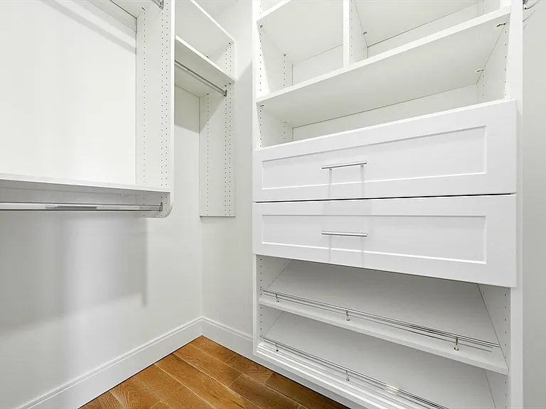 28 Cherry St #28 — Photo 32