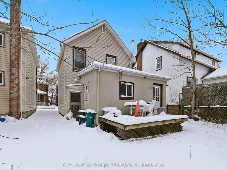 511 Victoria St — Photo 5
