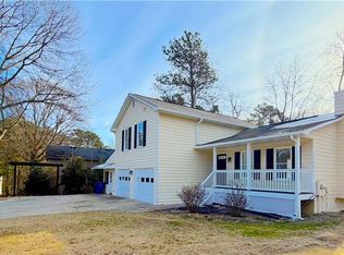 221 Harlee Ln, Lawrenceville, GA 30046