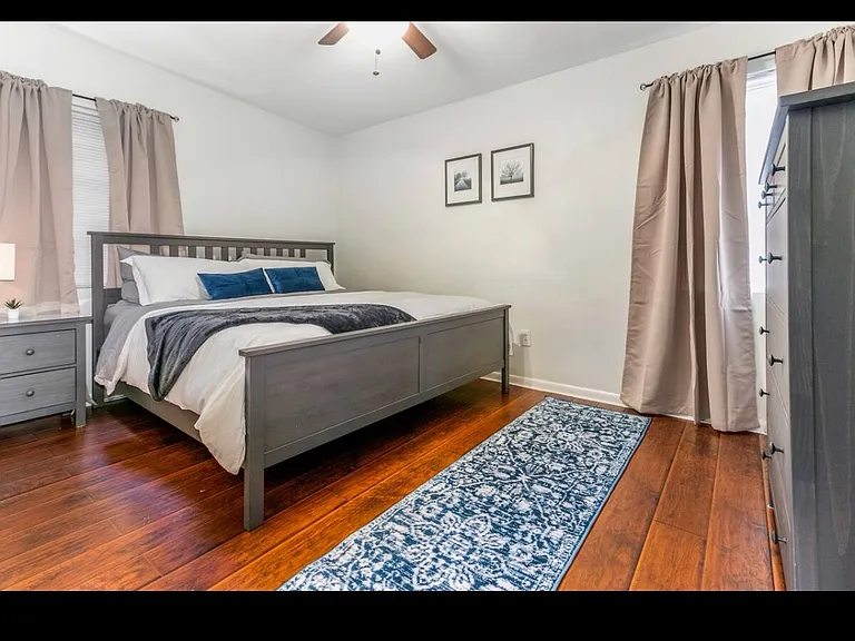 1221 Lynn Ave — Photo 11