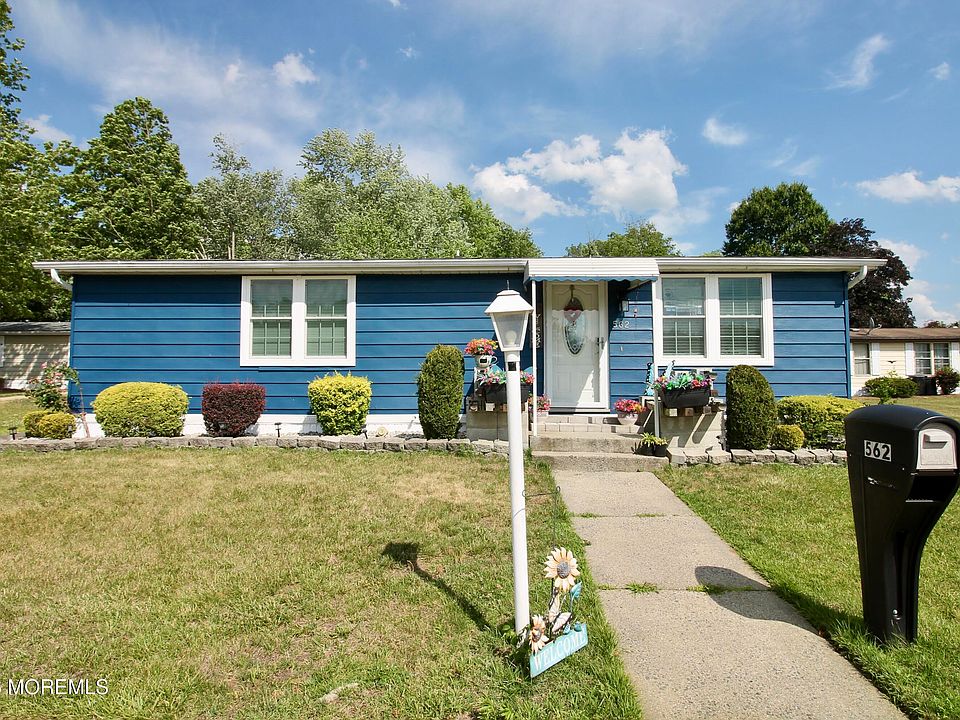 1st image of 562 Sara Drive