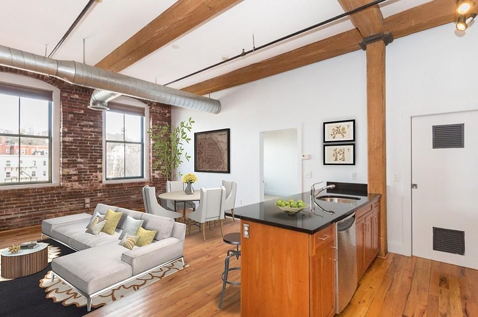 1st image of 589 Essex St Unit 305
