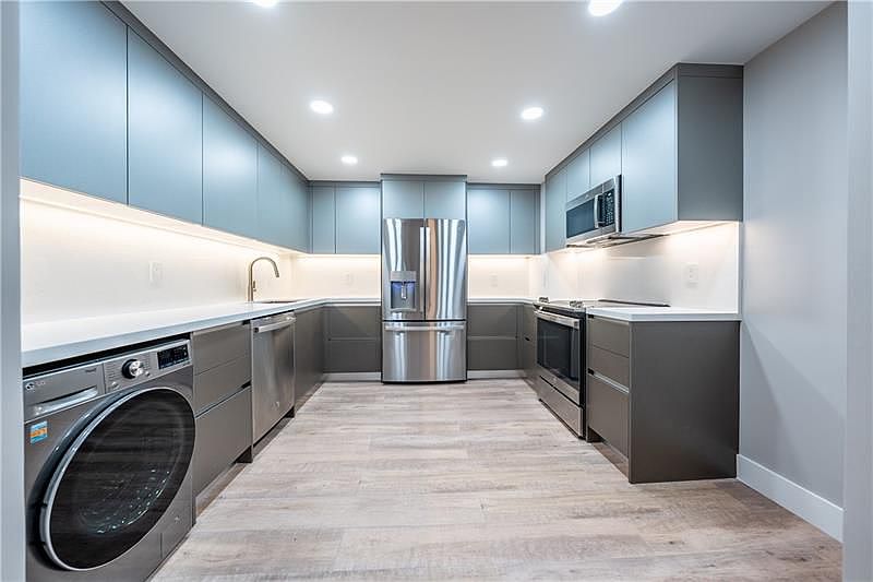 1st image of 9801 Collins Ave APT 5V