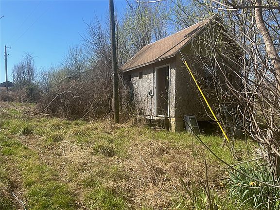 2nd image of 12700 Bullock Rd