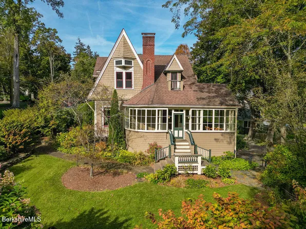 56 Taconic Ave, Great Barrington, MA 01230