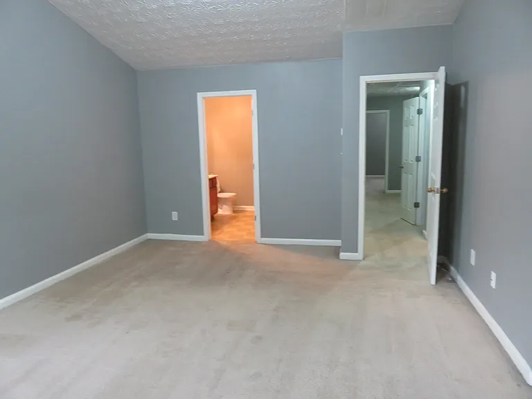 2492 Emma Way — Photo 19