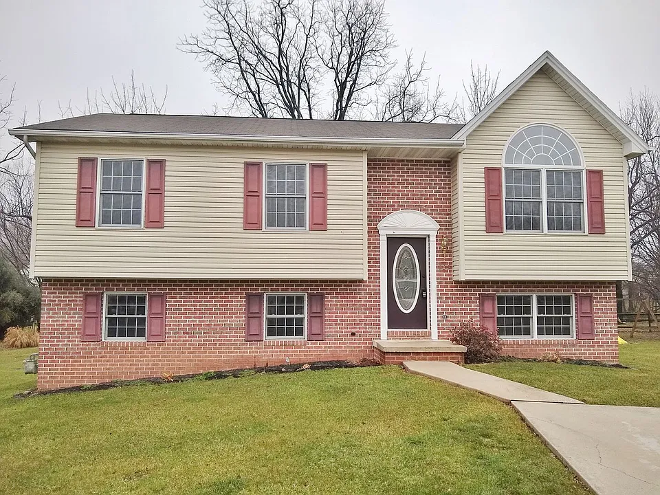 529 Lexington Way