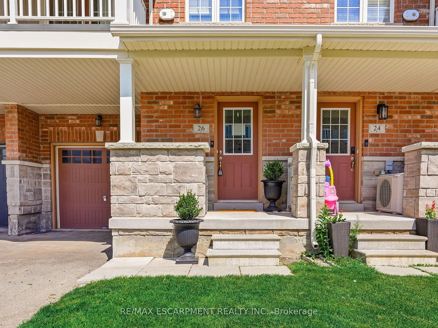2 bed, $3,000 — Photo 2