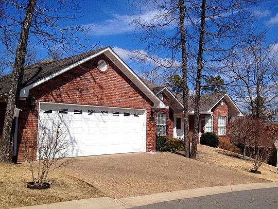 2nd image of 231 Southpark Pl