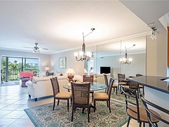 3rd image of 360 Horse Creek Dr APT 303