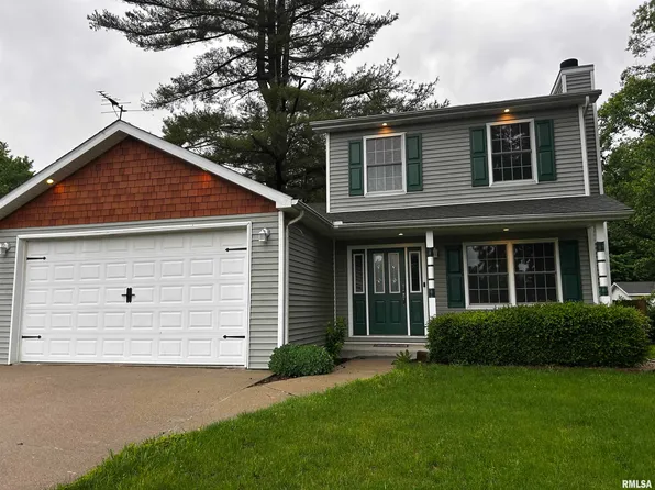 209 S Lewis St, Blue Mound, IL 62513