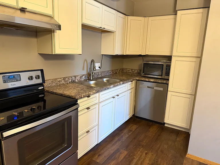 633 S Main Ave #5 — Photo 6