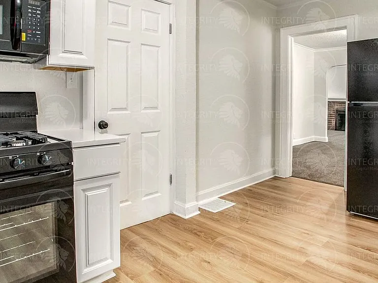 6210 Agnes Ave — Photo 19